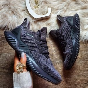 NEW adidas Alphabounce